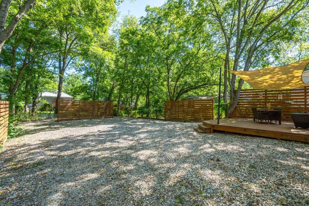 Vineyard Cottage-Pet Friendly & Walk To Oaklawn! Hot Springs Exterior photo